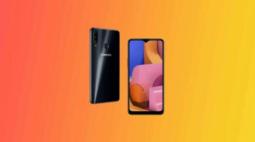 Android 10 güncellemesi almayı başardı