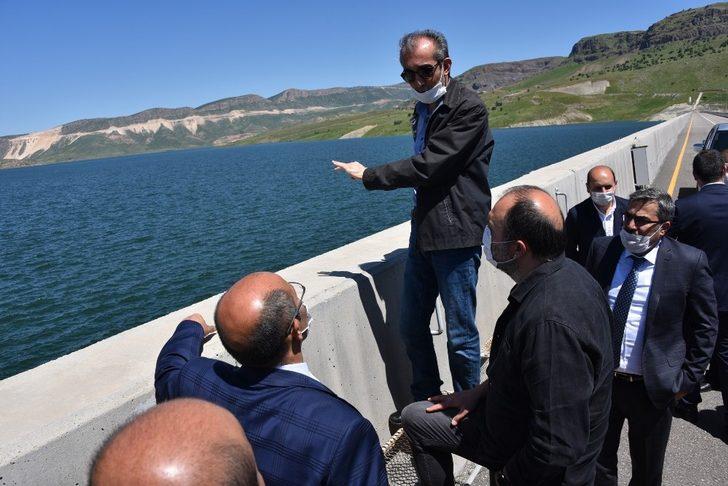 DSİ Genel Müdür Vekili Yıldız, Ilısu Barajında incelemede bulundu G1