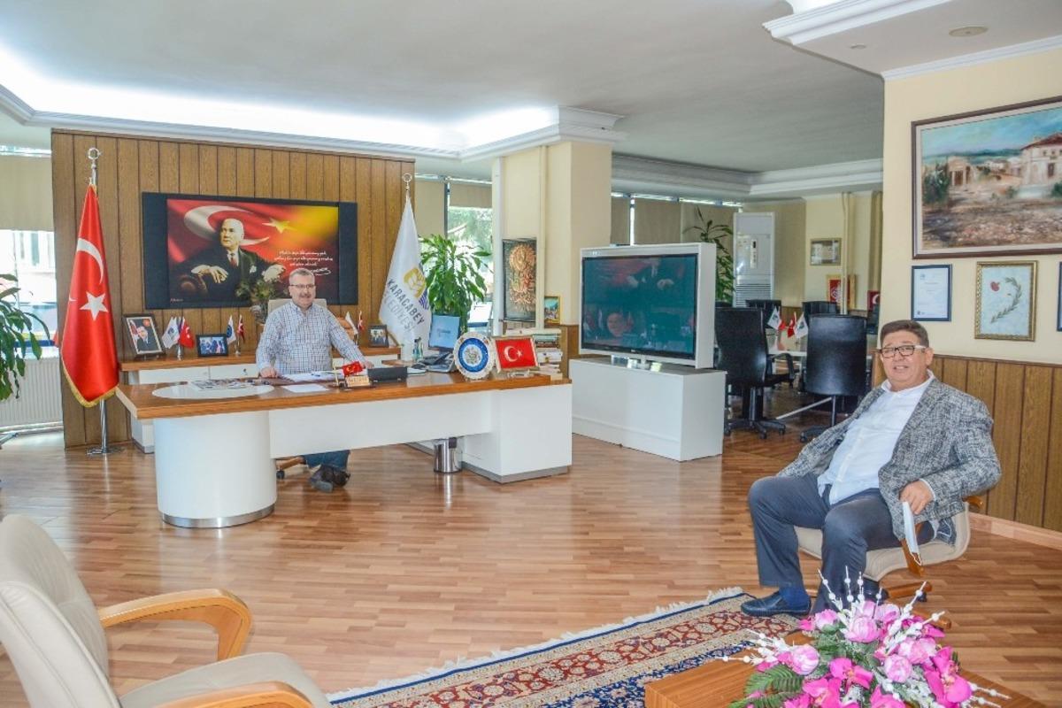 Karacabey Berberler ve Kuaf&ouml;rler Odası&rsquo;ndan Başkan &Ouml;zkan&rsquo;a teşekk&uuml;r ziyareti