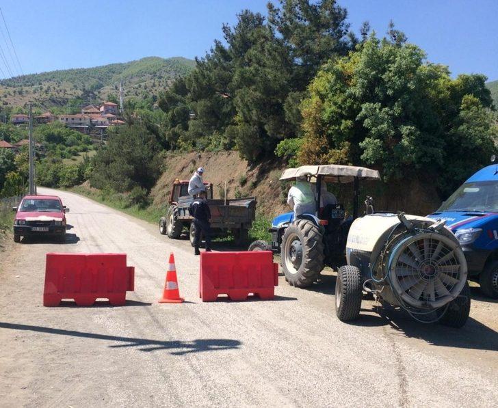 Karantinaya alınan mahalle dezenfekte edildi G2