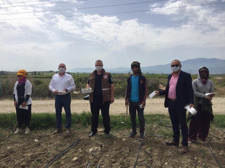 Mevsimlik tarım işçilerine maske dağıtıldı G4