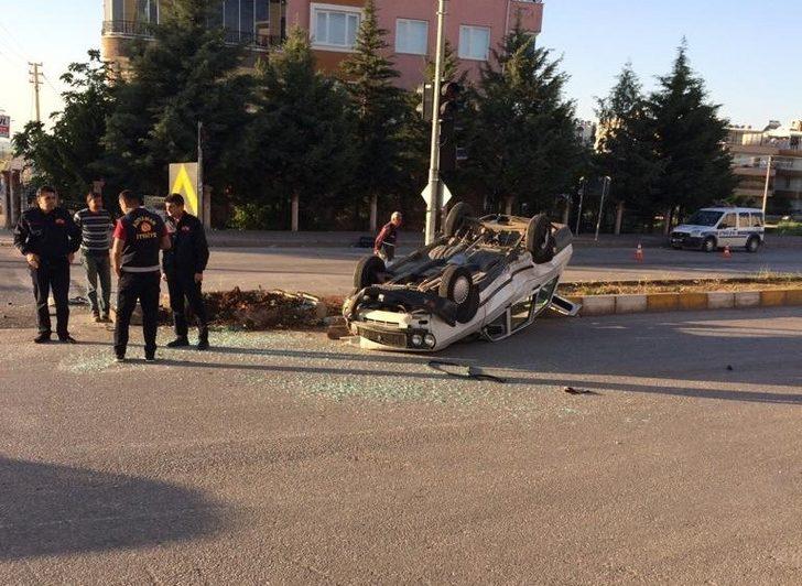 Adıyaman’da iki otomobil çarpıştı, 2 yaralı G1