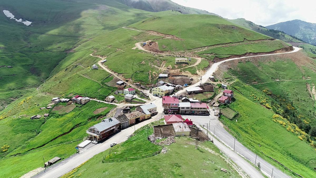 Avrupa'nın en uzunu olacak Zigana T&uuml;neli'nin y&uuml;zde 68&rsquo;i tamamlandı
