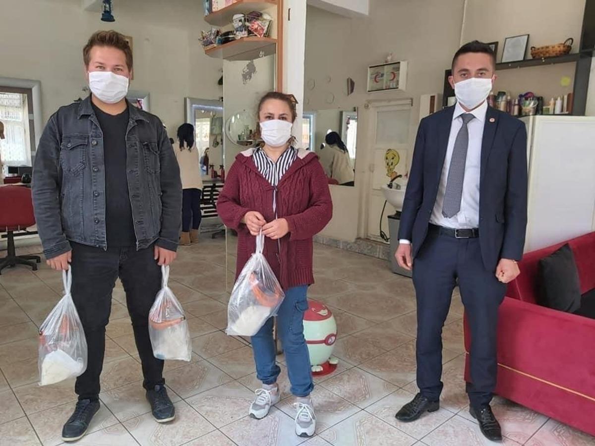 MHP Sivrihisar İl&ccedil;e Başkanlığı&rsquo;ndan berber ve kuaf&ouml;rlere ziyaret