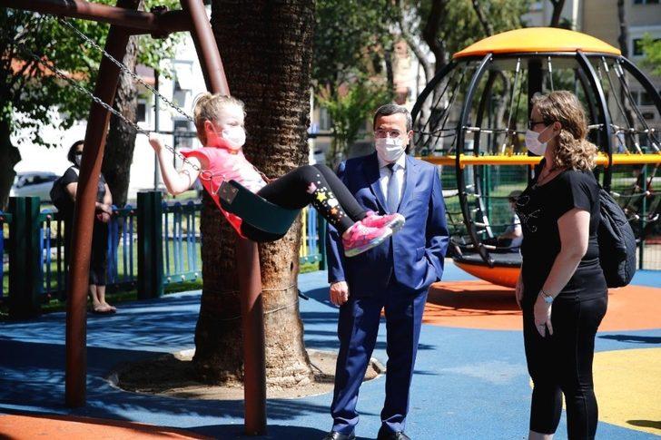 Konak’ta parklar yeniden çocukların oldu G2