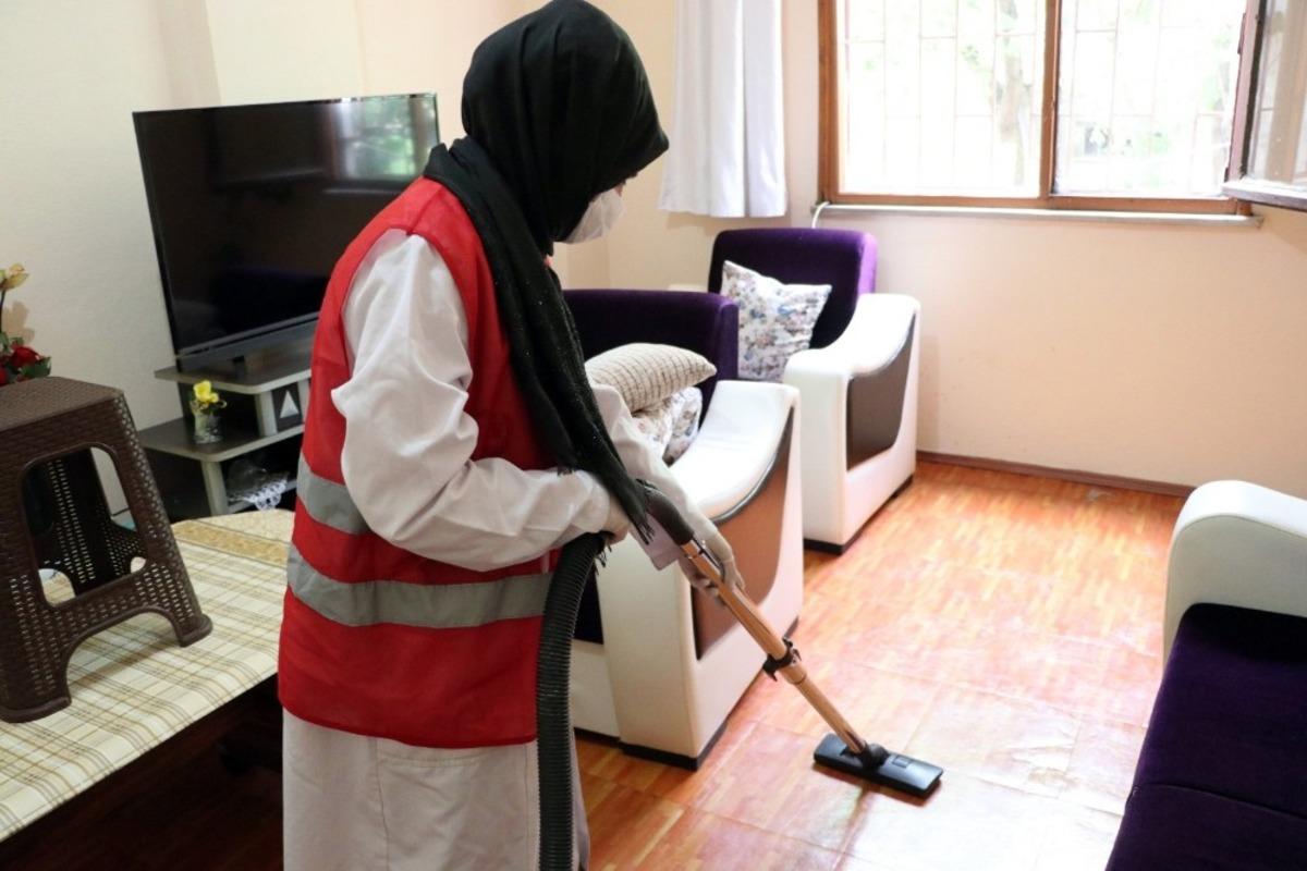 Sultanbeyli&rsquo;nde &ldquo;Şefkat Eli&rdquo; ekibi, 4 yılda bin 500 eve hizmet verdi