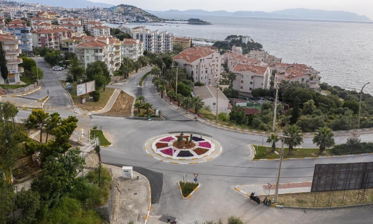 Kuşadası&rsquo;nda tek y&ouml;n uygulaması şehir i&ccedil;i trafiğe soluk aldırmaya başladı