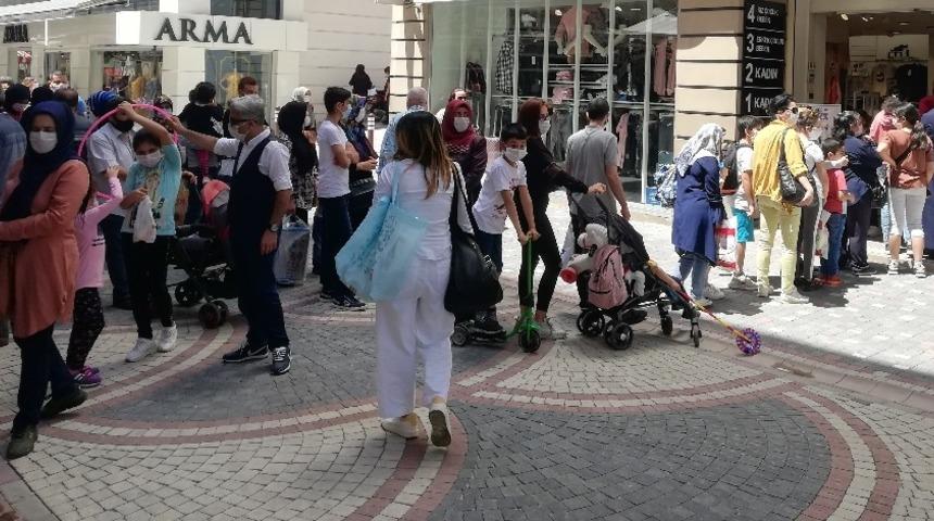 Sosyal mesafesiz alışveriş