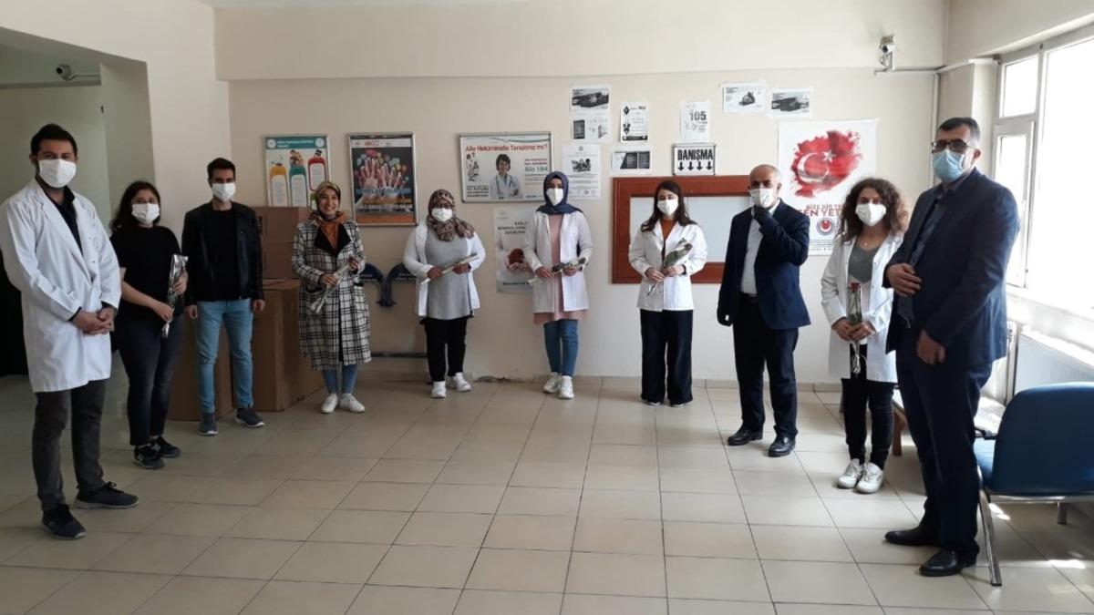 Başkan Ensari&rsquo;den hemşirelere g&uuml;l