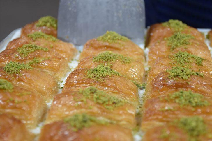 Manda kaymaklı baklava ramazan ayında sofraları süslüyor G1