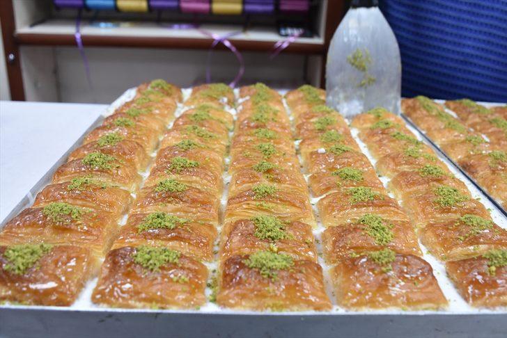 Manda kaymaklı baklava ramazan ayında sofraları süslüyor G5