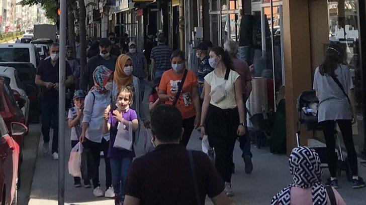 Sosyal mesafenin hiçe sayıldığı izin sonrası cadde ve sokaklar normale döndü G1