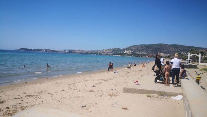 40 gün sonra sokağa çıkan çocuklar, Kuşadası’nda plajlara koştu G2