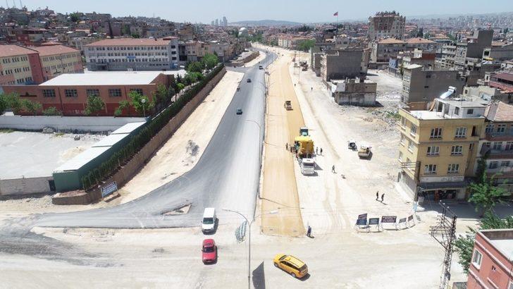 Şahinbey’de asfalt mesaisi gece gündüz sürüyor G1