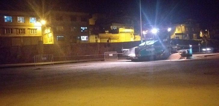 Şahinbey’de asfalt mesaisi gece gündüz sürüyor G3