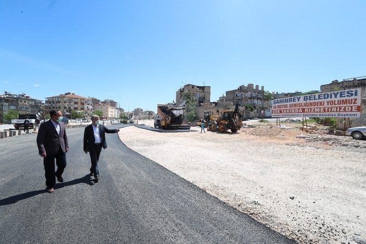 Şahinbey’de asfalt mesaisi gece gündüz sürüyor G4