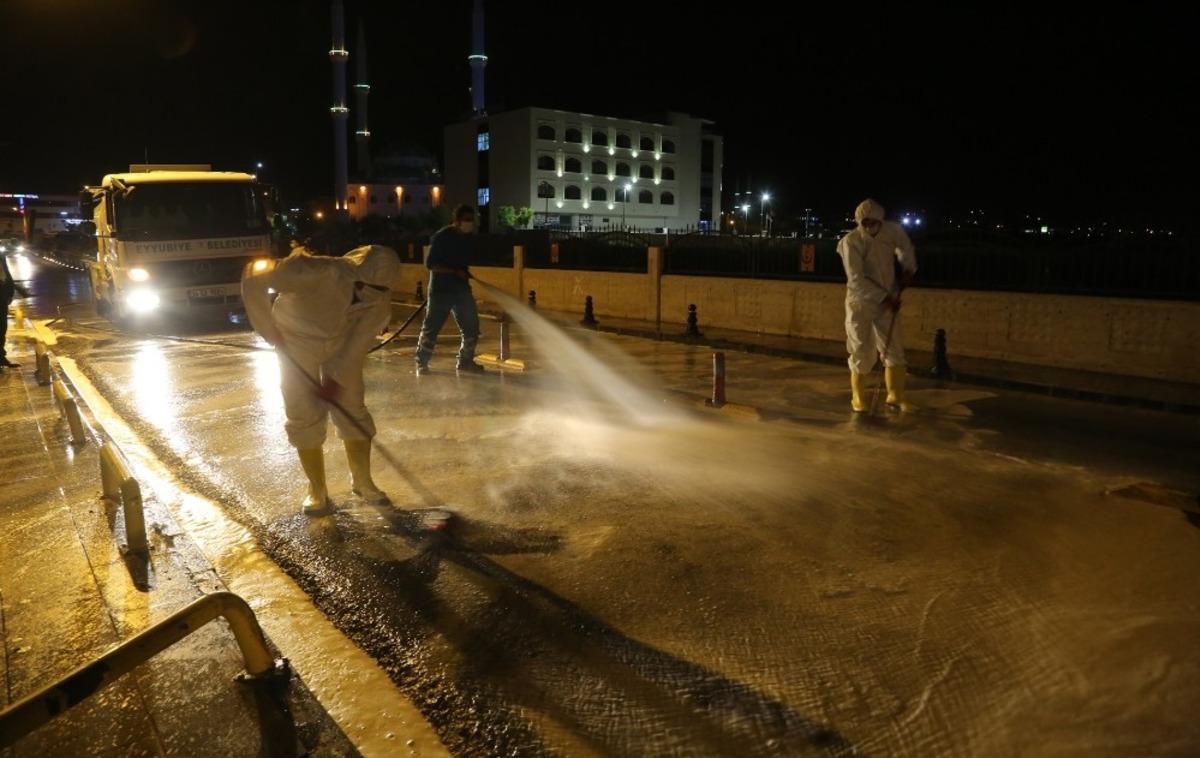 Eyy&uuml;biye&rsquo;de salgınla m&uuml;cadele s&uuml;r&uuml;yor