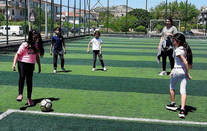 Ünlü tatil merkezinde plajlar tıklım tıklım doldu G1