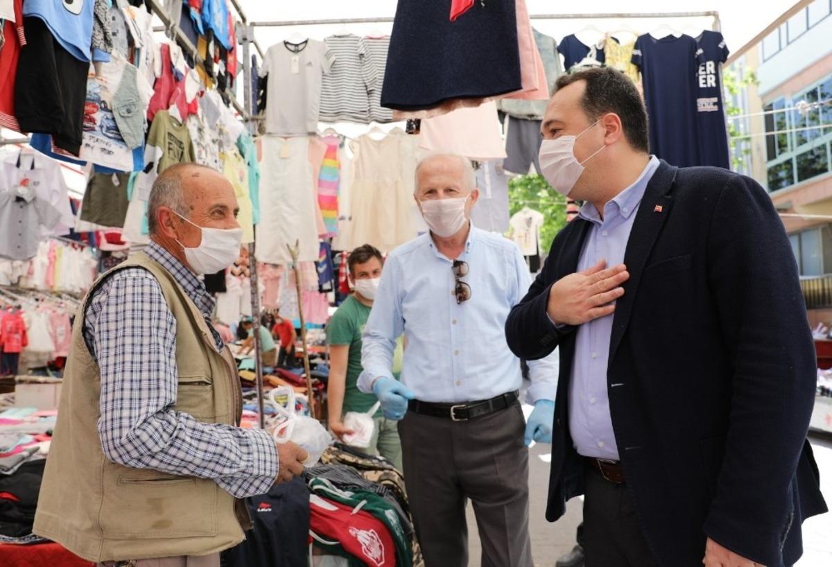 Başkan Dutlulu&rsquo;dan, uzun s&uuml;redir tezgah a&ccedil;amayan pazarcı esnafına destek