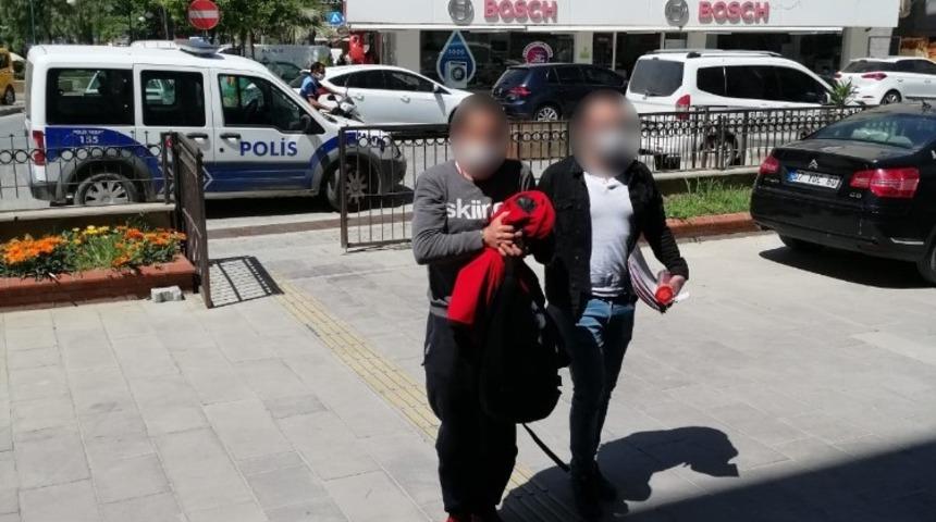 Motosiklet hırsızını asayiş ekipleri su&ccedil;&uuml;st&uuml; yakaladı