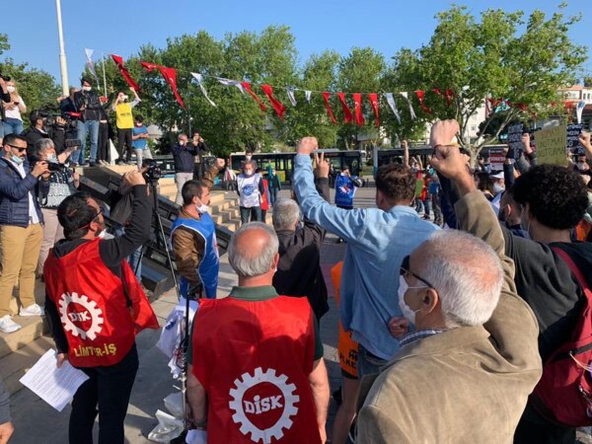 Soma'da hayatını kaybeden 301 madenci Kadık&ouml;y'de anıldı