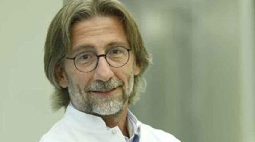 Prof. Dr. Erc&uuml;ment Ovalı'dan koronavir&uuml;s aşısı &ccedil;alışmalarına ilişkin a&ccedil;ıklama