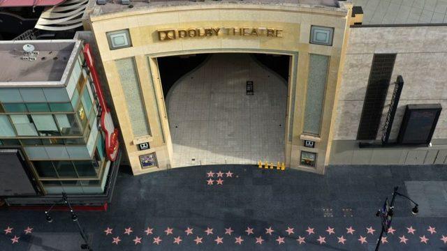 Hollywood Corona Salgını Sürecinde Porno Sektörünü Örnek Alabilir