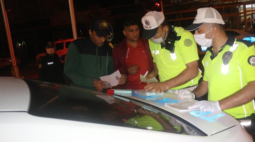 "G&uuml;r&uuml;lt&uuml; cezasına" itiraz eden otomobil sahibine polis ara&ccedil;larının egzoz sesi dinletildi