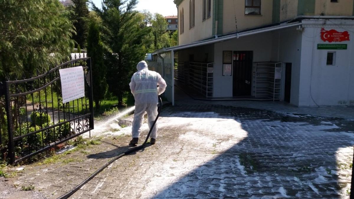 Boğazi&ccedil;i&rsquo;nde sokaklar dezenfekte ediliyor