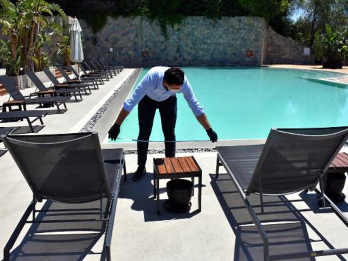 Otellerdeki &ccedil;alışmalar hız kazandı! Metreyle &ouml;l&ccedil;t&uuml;ler