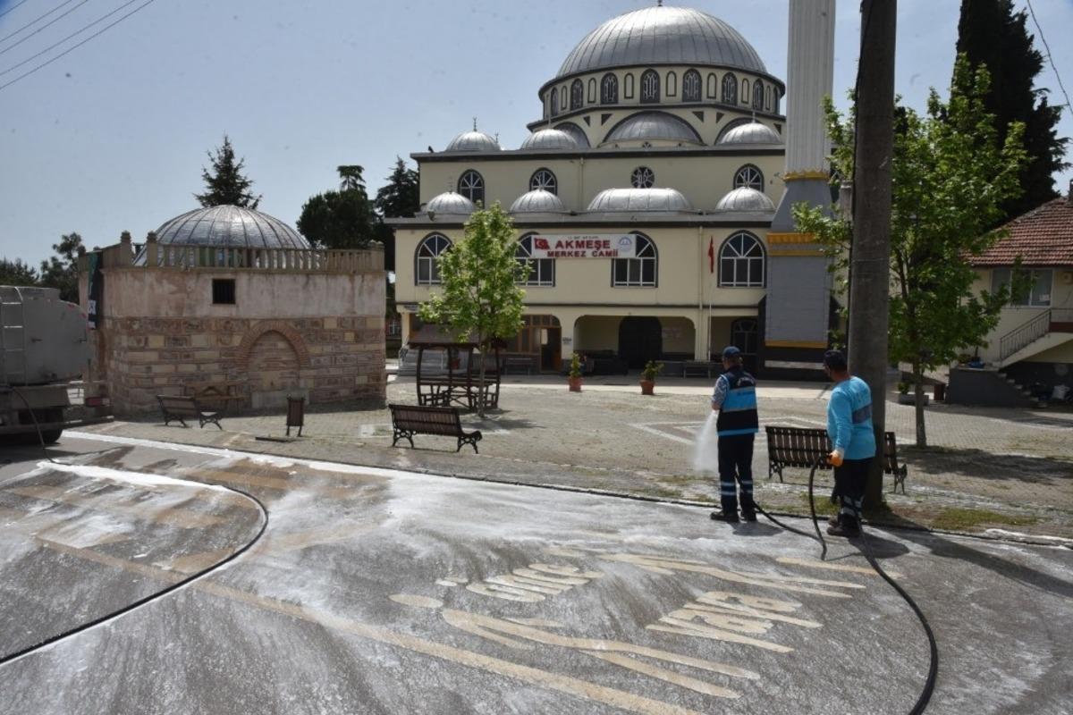İzmit&rsquo;in k&ouml;yleri ikinci kez dezenfekte ediliyor