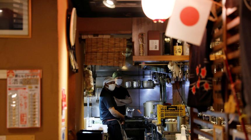 T&uuml;m &uuml;lkede olağan&uuml;st&uuml; hal kaldırılıyor bir kent hari&ccedil;