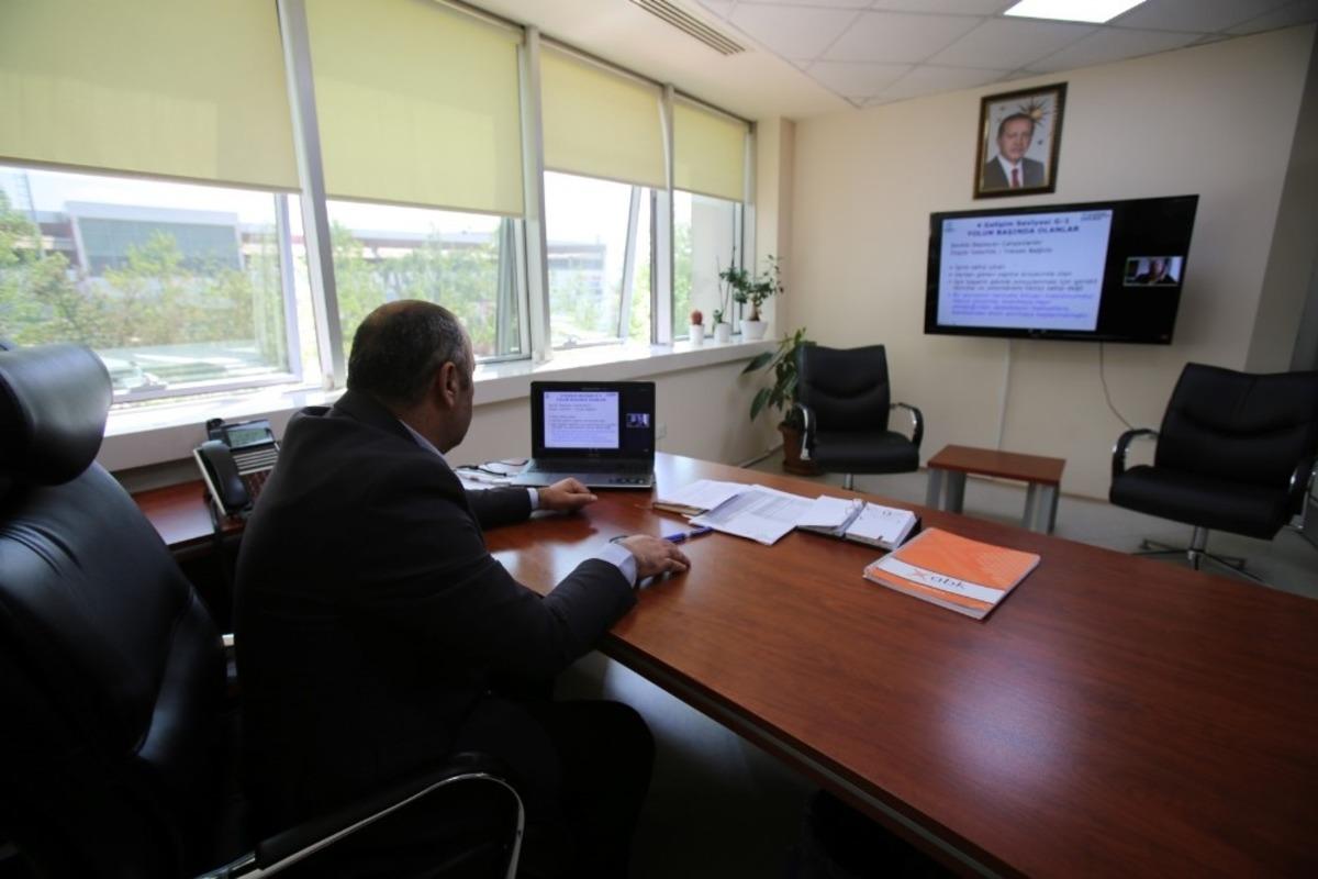 B&uuml;y&uuml;kşehir&rsquo;de kurum i&ccedil;i eğitimler online ortamda s&uuml;rd&uuml;r&uuml;l&uuml;yor