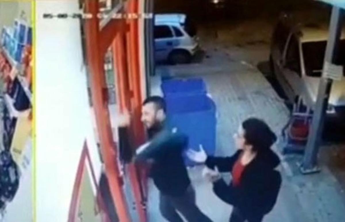 Gen&ccedil; kıza kabusu yaşattı, &ccedil;alıştığı markete saldırdı