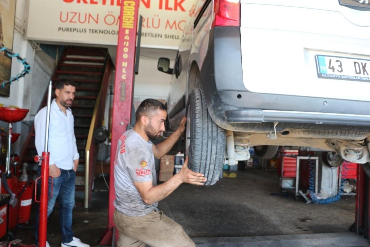 Siirt&rsquo;te korona vir&uuml;s oto sanayi d&uuml;kkanlarını da vurdu