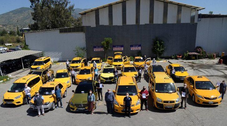 Taksiler dezenfekte istasyonundan geçti G1