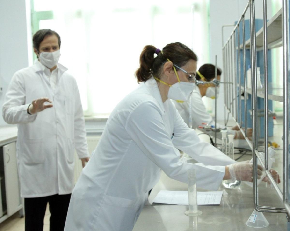 Trakya &Uuml;niversitesi&rsquo;nin dezenfektan &uuml;retim kapasitesi g&uuml;nl&uuml;k 8 tona y&uuml;kseldi