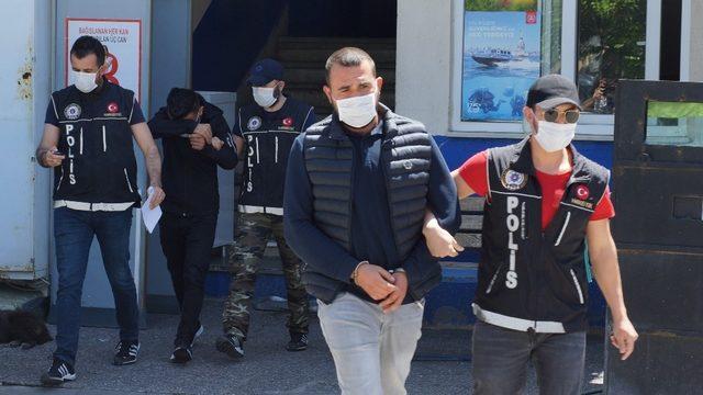 6 kilo sentetik uyuşturucuyla yakalanan 2 şüpheliden 1’i tutuklandı