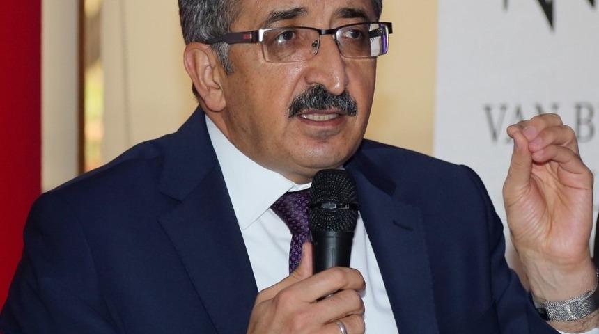 Van Valisi Bilmez; "Eski sanat okulu, tekel binası ve eski devlet hastanesi yeri kente nefes aldıracak"