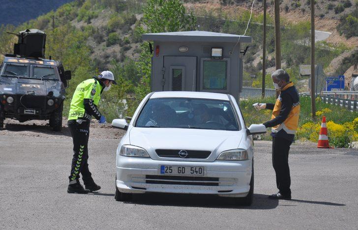 Gümüşhane Valisi'nin 'gelmeyin' çağrısı karşılık buldu, sokaklar boş kaldı G1