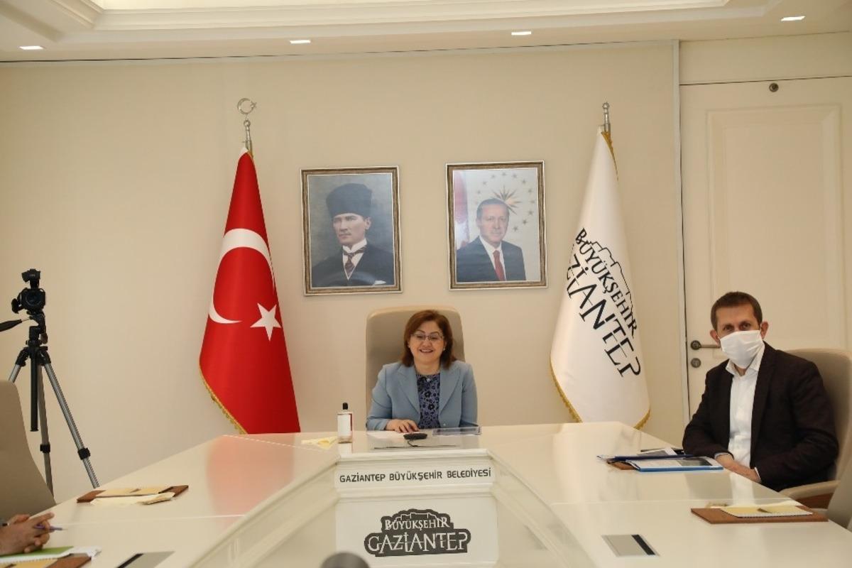 Başkan Fatma Şahin&rsquo;den Ulaştırma Bakanı&rsquo;na PTT ricası