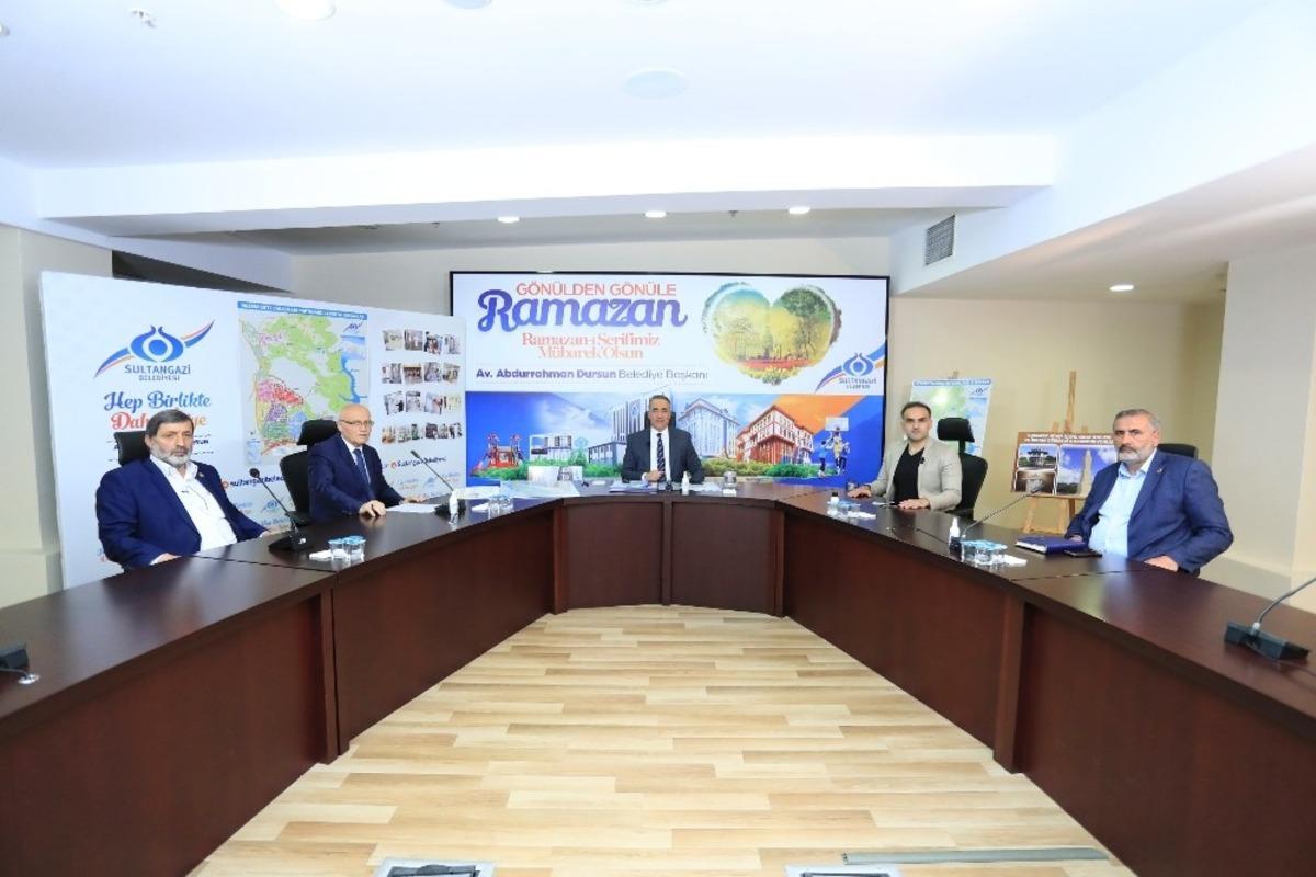 Başkan Dursun, muhtarlarla canlı yayında g&ouml;r&uuml;şt&uuml;