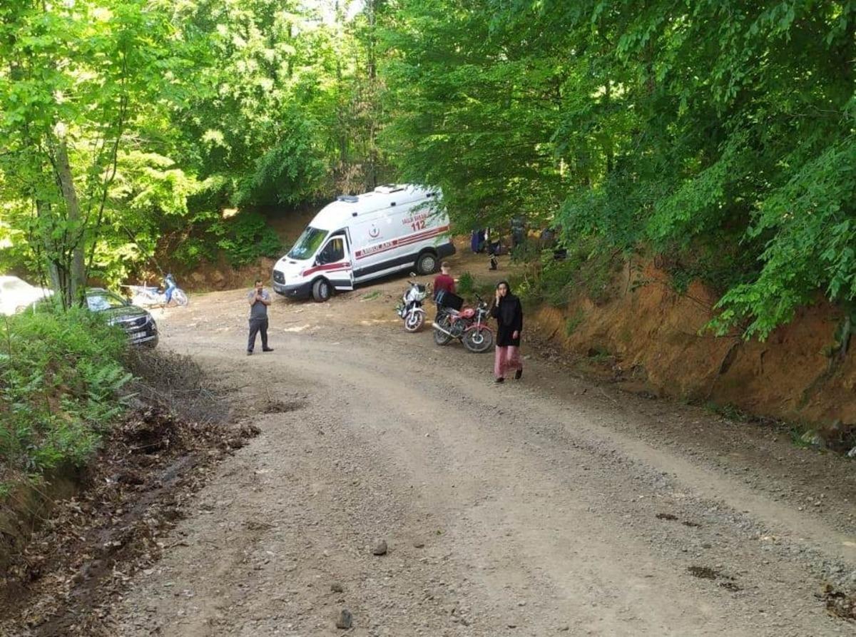 Yayla yolunda r&ouml;mork devrildi: 2 yaralı