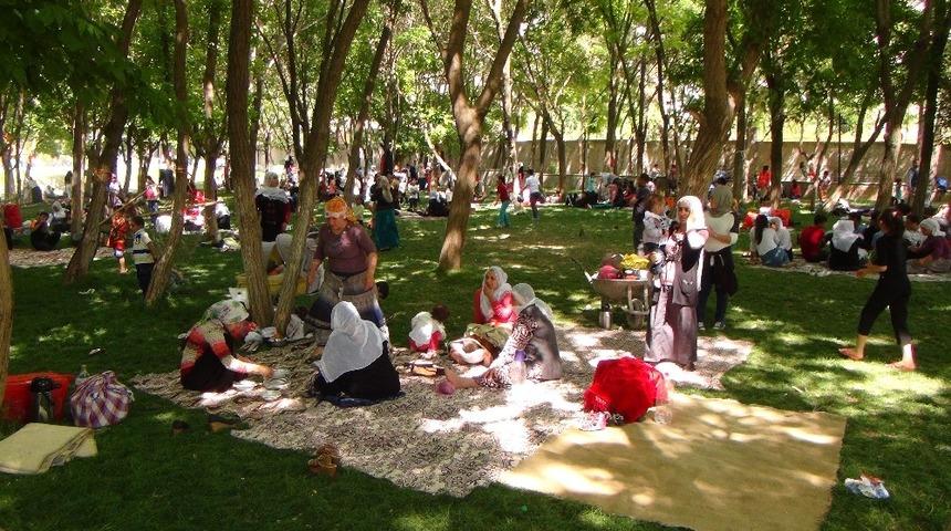 Silvan’da bin 200 yıllık ’Gülan’ bayramı korona virüs salgını nedeniyle iptal edildi