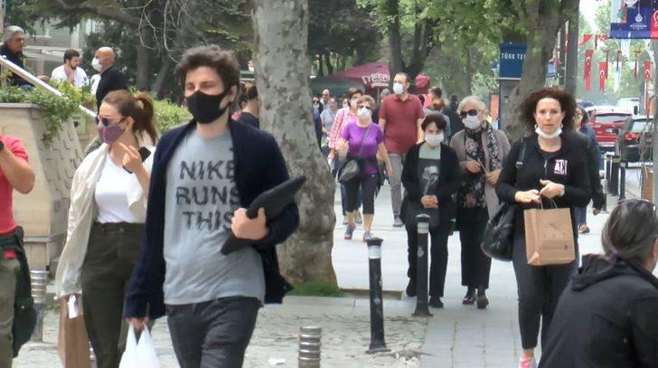 Kadıköy Bağdat Caddesi'nde eski günleri aratmayan yoğunluk G2