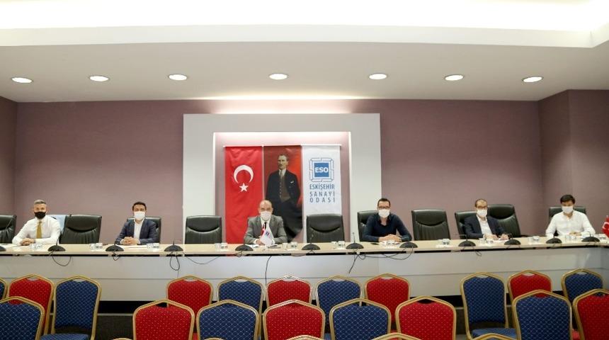 Genç girişimciler yeni projelerini değerlendirdi