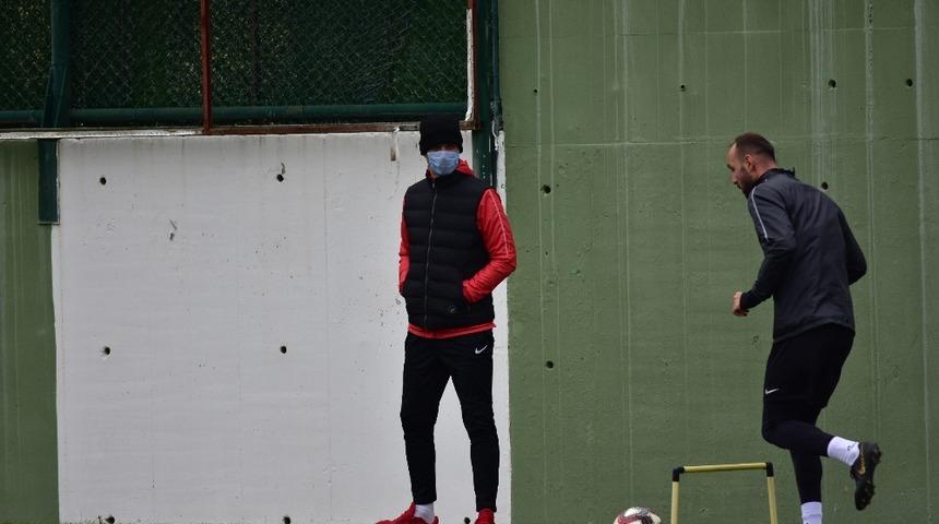 Manisa FK &ccedil;alışmalara ara verdi