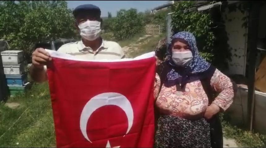 Nallıhan&rsquo;da "Biz bize yeteriz T&uuml;rkiyem" kampanyasına anlamlı bağış