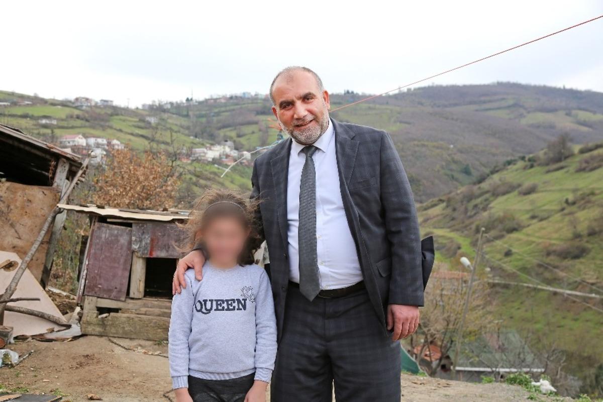 Sandık&ccedil;ı yetim &ccedil;ocukları sevindirdi