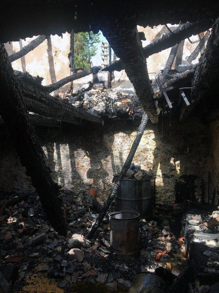 İki katlı yayla evi yandı G3